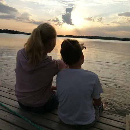 汉尼别墅酒店 *